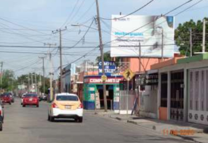 Espectacular en Calle Calle 32, Colonia Centro, Mérida, Yucatán, México