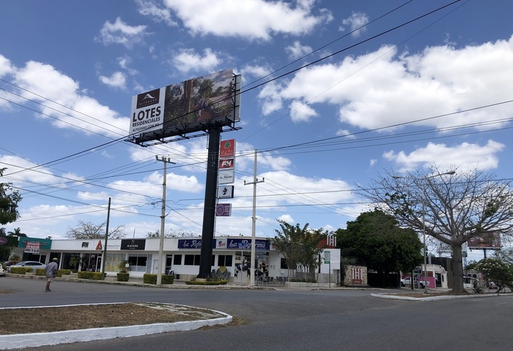 Espectacular en Calle Calle 1-E, Colonia Emiliano Zapata Norte, Mérida, Yucatán, México