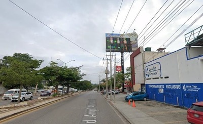 Calle San Cristóbal de Las Casas - Tuxtla Gutierrez, Colonia Satélite Loma Larga, Tuxtla Gutiérrez, Chiapas, México