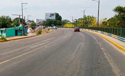 Calle Avenida Ignacio Zaragoza, Colonia Palma Sola, Coatzacoalcos, Veracruz, México