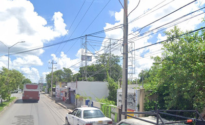 Calle Avenida Quetzalcoatl, Colonia Cortés Sarmiento, Mérida, Yucatán, Mexico